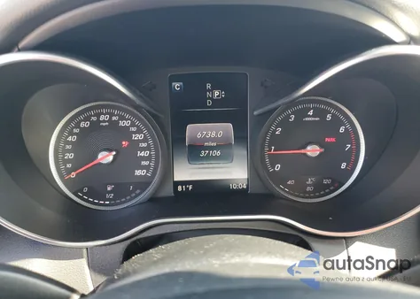 2015 Mercedes-Benz C 300 из США, поврежденный, VIN 55SWF4JB2FU075596